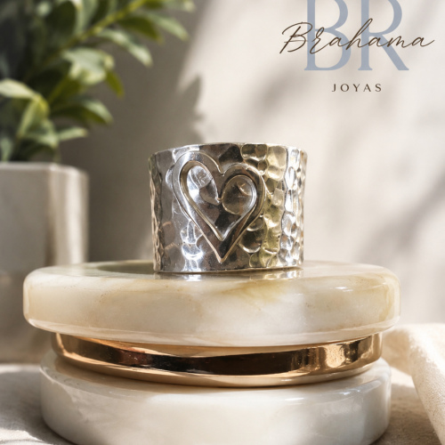 Anillo love calado